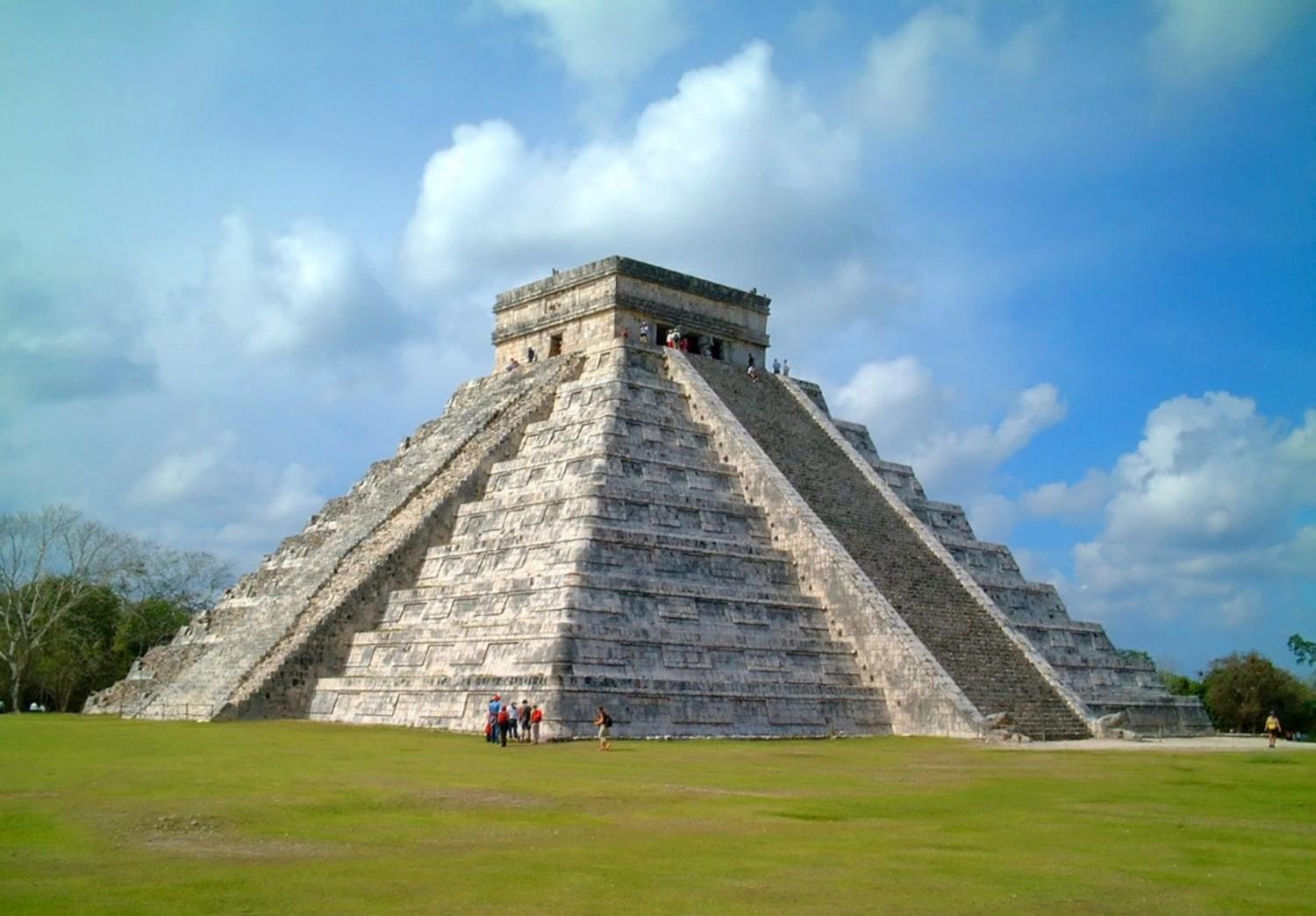 Test your knowledge on the rich history, vibrant culture, diverse geography, and fascinating traditions of Mexico. Find out how much you really know about this amazing country.