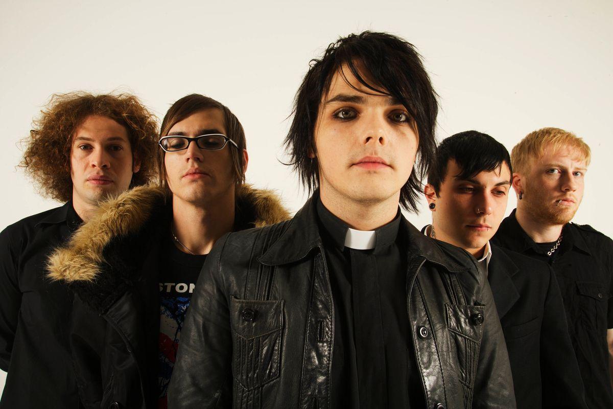 Dive into the world of My Chemical Romance and discover which band member matches your personality. 