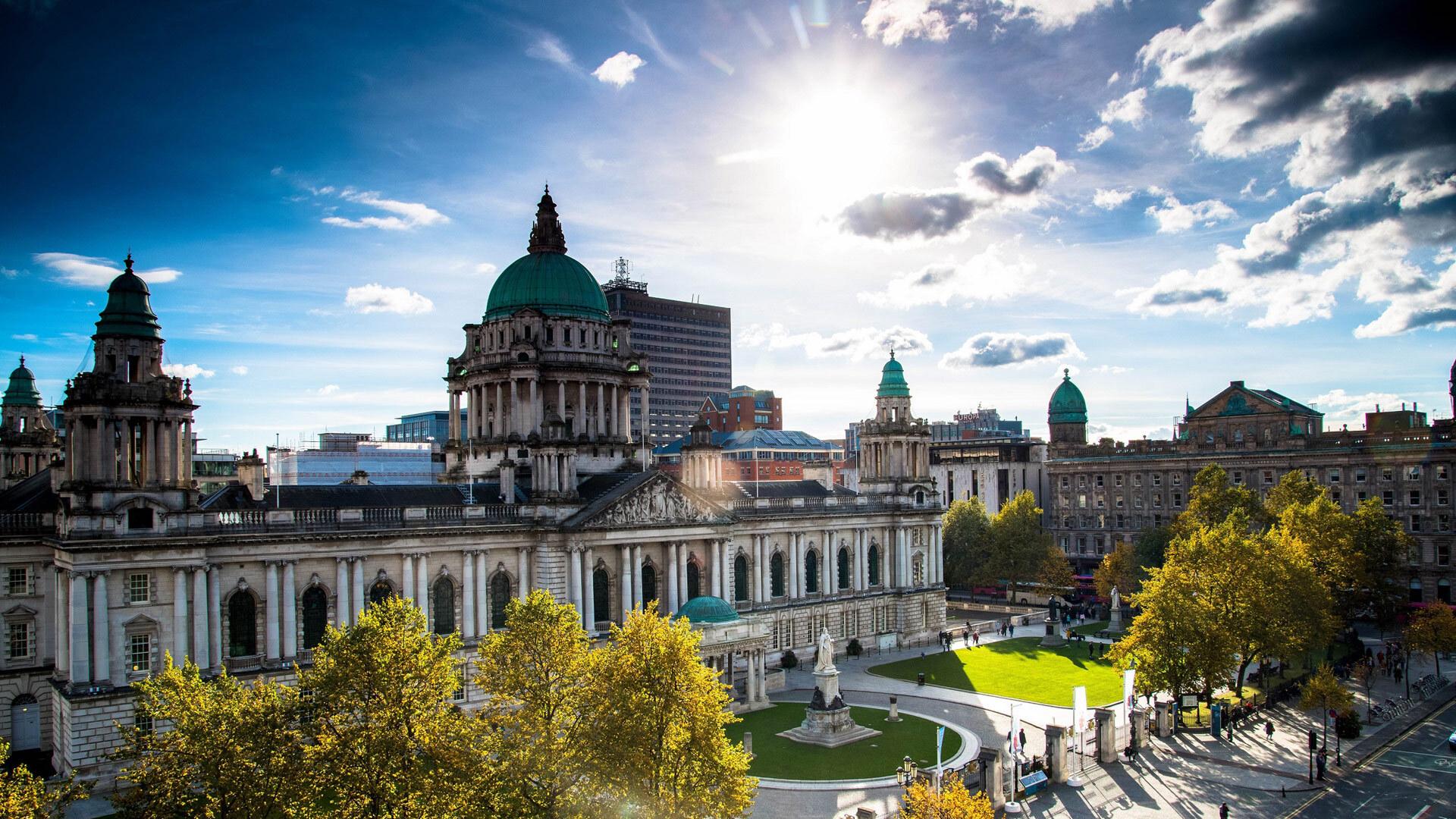 Discover how much you really know about Belfast! This quiz will take you through the city's historical milestones, iconic landmarks, rich cultural traditions, and famous events. Each question offers fascinating insights into Belfast’s unique character.