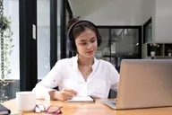 Interpreter or Translator: Which Service Do You Need?